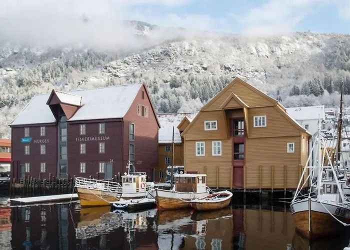 Dinbnb I Top-modern In Historical Sandviken Lejlighed *