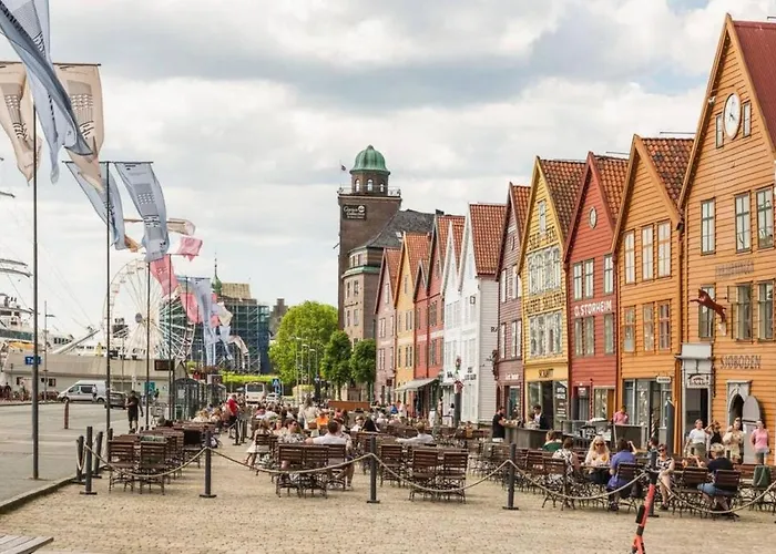 Dinbnb I Top-modern In Historical Sandviken Lejlighed Bergen