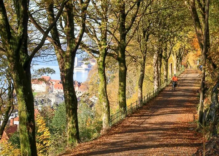 Dinbnb I Top-modern In Historical Sandviken *