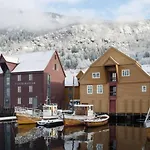 Dinbnb I Top-modern In Historical Sandviken Апартаменты *